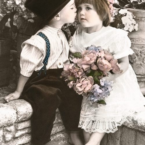 پازل ۱۰۰۰ تکه بــو سـه کوچک